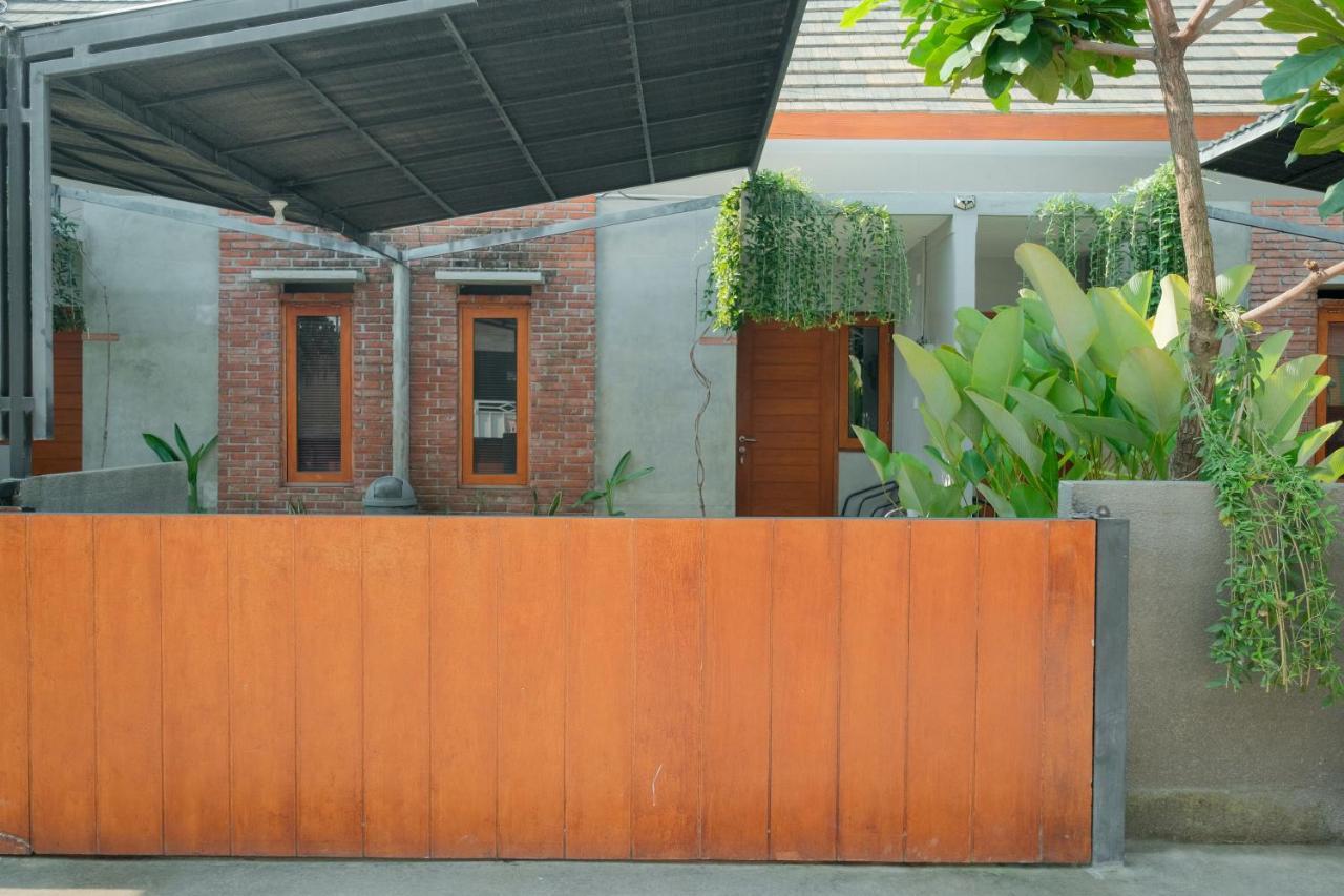 Andewi Guest House Denpasar RedPartner Sanur Exterior foto